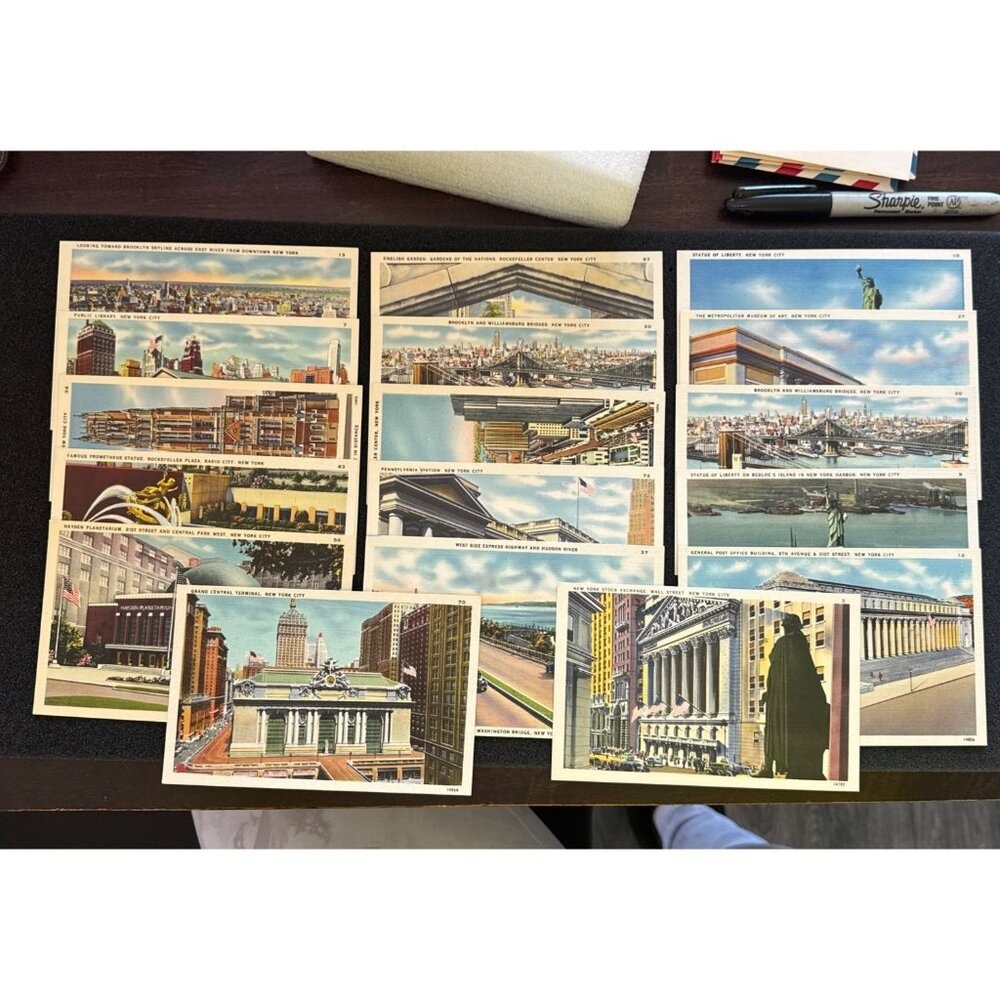 New York City Postcards (17) Views NYC Buildings Vintage Old NY Post Cards 1943 - Picture 2 of 16
